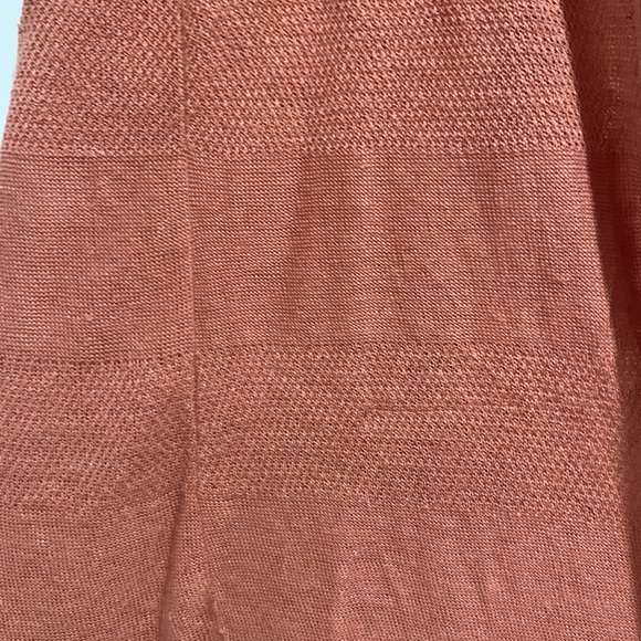 Tunic style, light weight vest - Picture 3 of 3